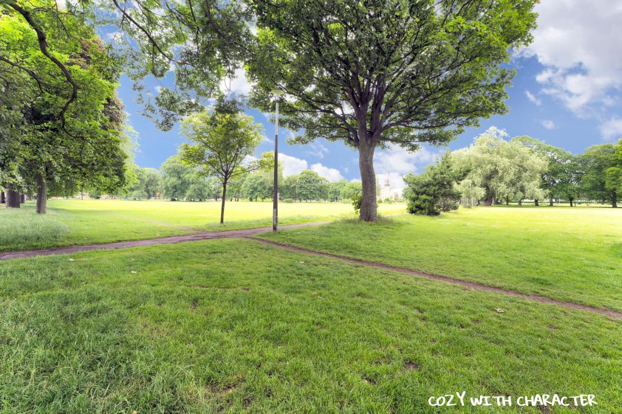 אדינבורו Cozy With Character Cochrane Cottage At Leith Links Park מראה חיצוני תמונה